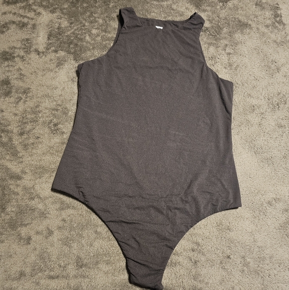 SKIMS Black High Neck Bodysuit SzL - Picture 3 of 7